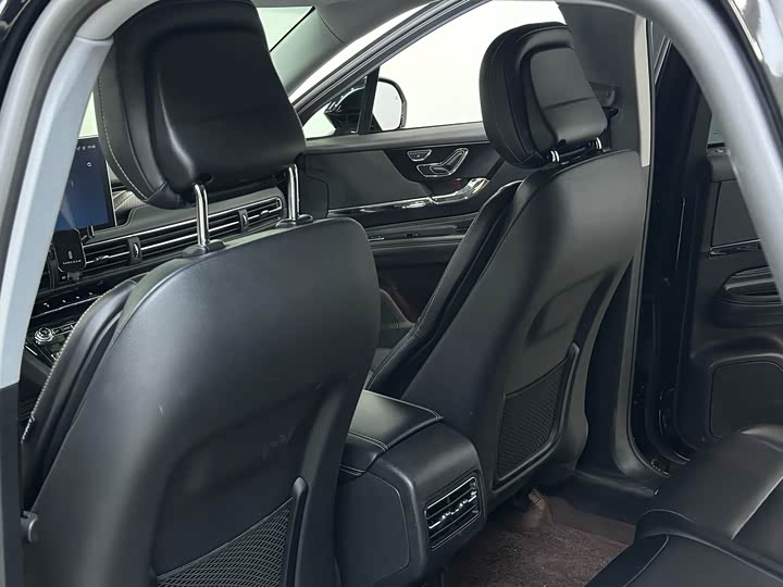 Фото 9 - Lincoln Corsair