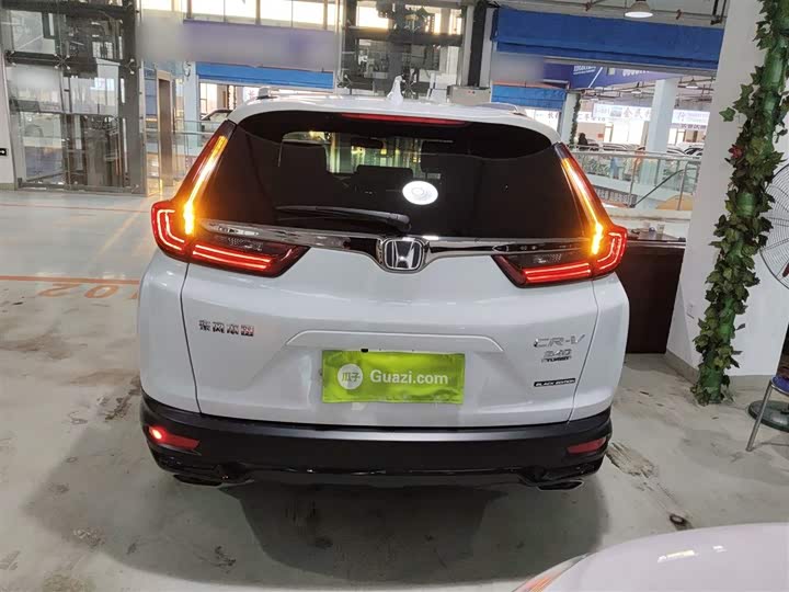 Фото 6 - Honda CR-V