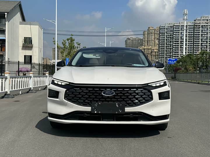 Фото 2 - Ford Mondeo