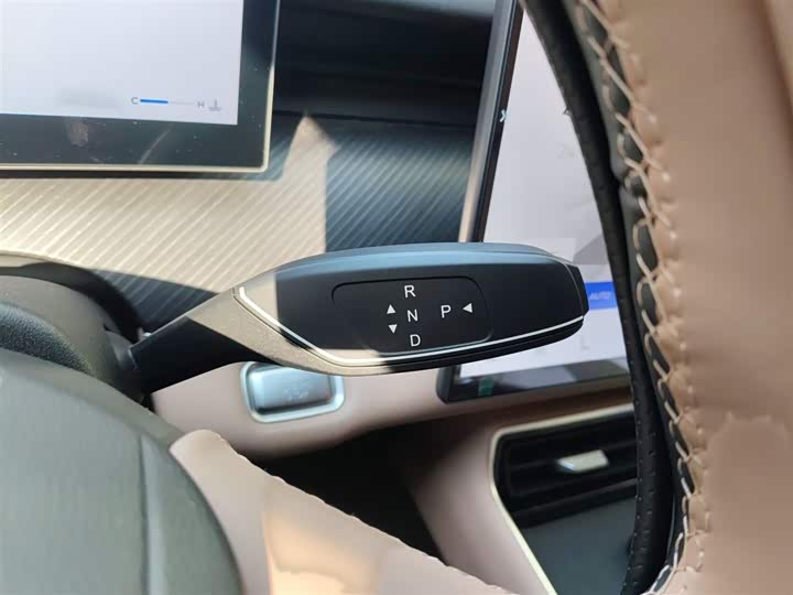 Фото 7 - Chery Tiggo 8L