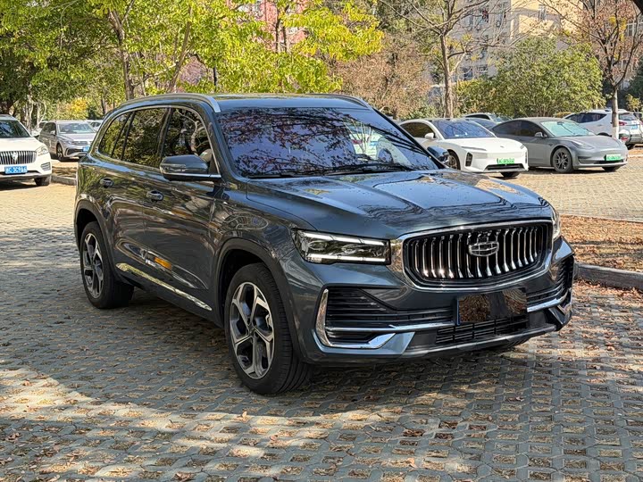 Фото 3 - Geely Monjaro