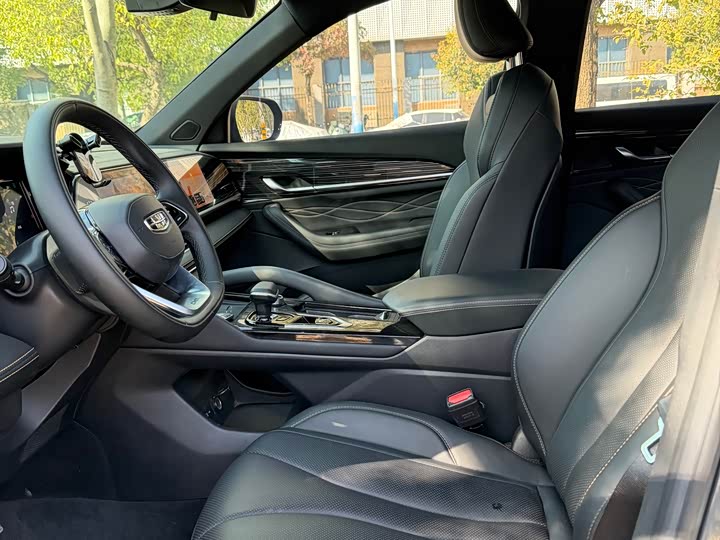 Фото 4 - Geely Monjaro