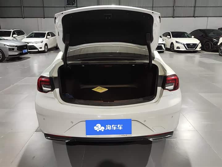 Фото 4 - Buick Regal