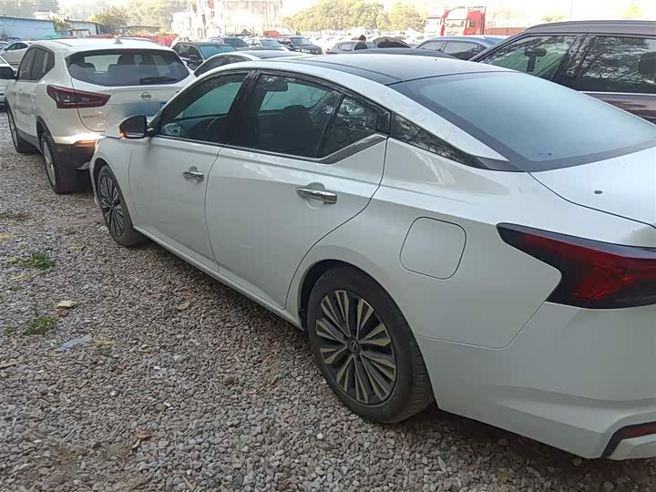 Фото 5 - Nissan Teana