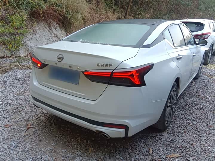 Фото 7 - Nissan Teana