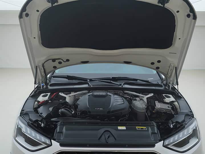 Фото 7 - Audi A4L