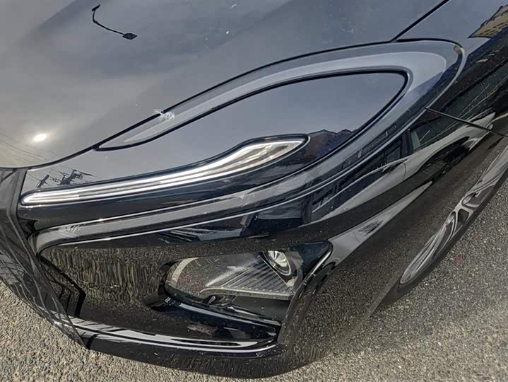 Фото 5 - Hongqi E-QM5