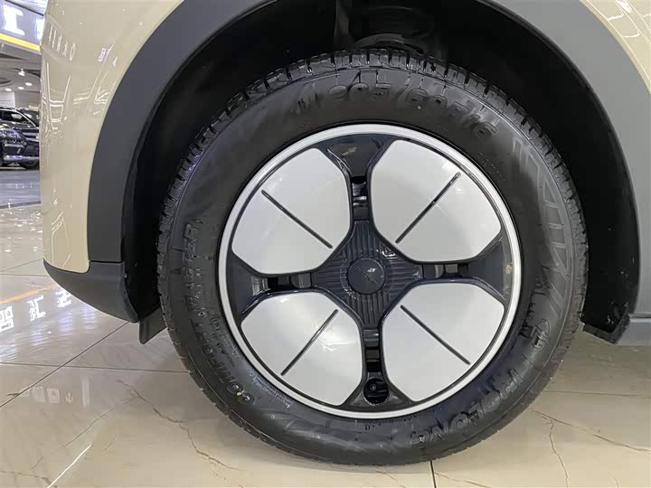 Фото 5 - Geely Galaxy Geome