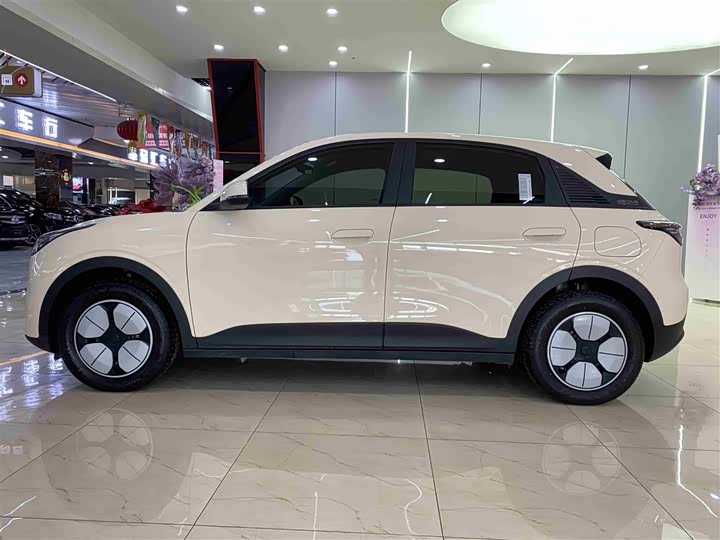 Фото 6 - Geely Galaxy Geome