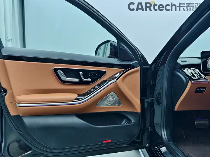 Фото 8 - Mercedes-Benz S-Class