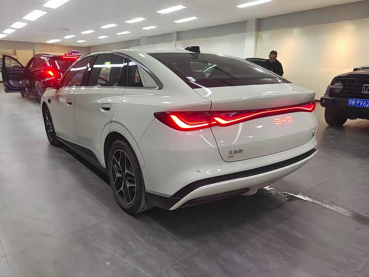 Фото 6 - BYD Seal 06 Hybrid/EV