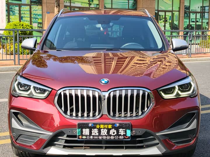 Фото 2 - BMW X1
