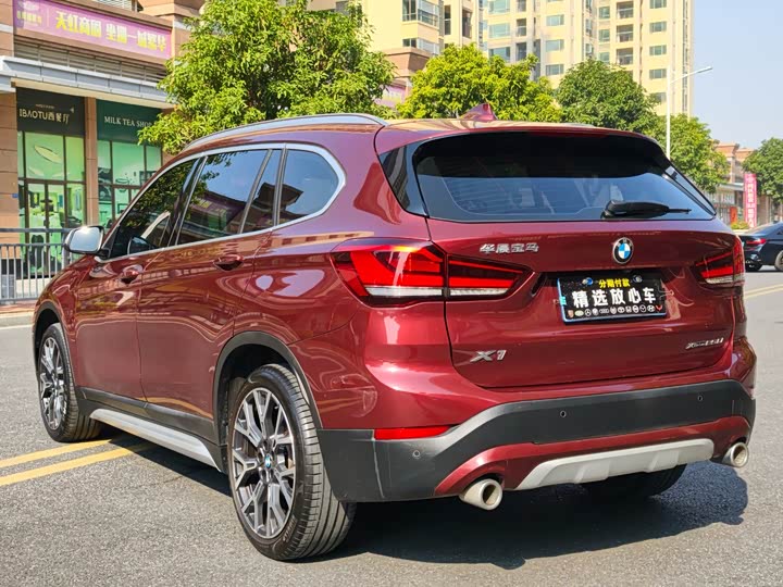 Фото 6 - BMW X1