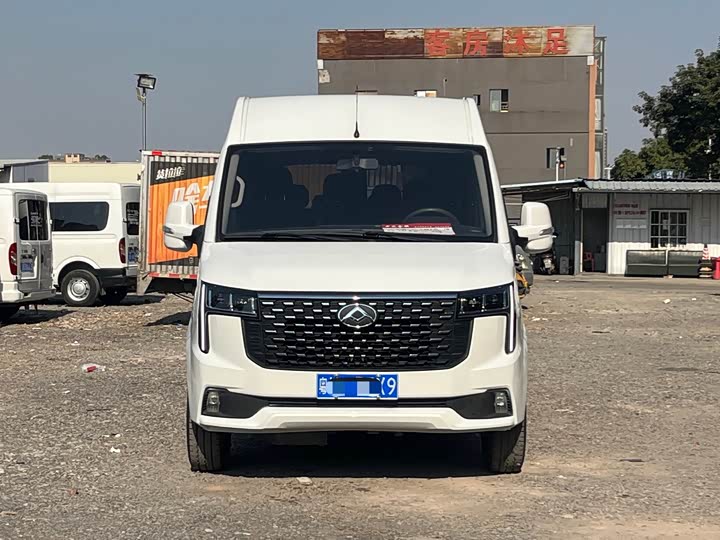 Фото 2 - Maxus V80