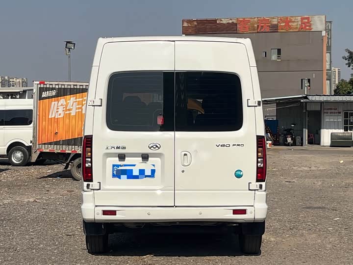 Фото 5 - Maxus V80