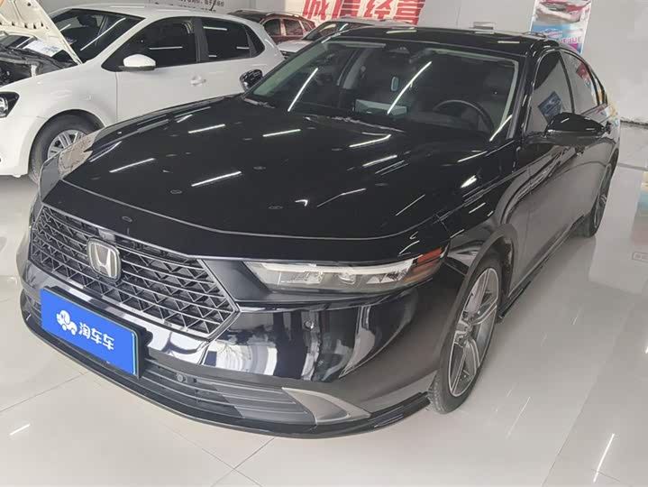 Фото 1 - Honda Accord