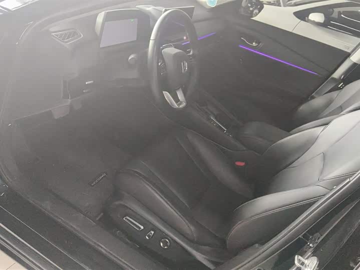 Фото 9 - Honda Accord