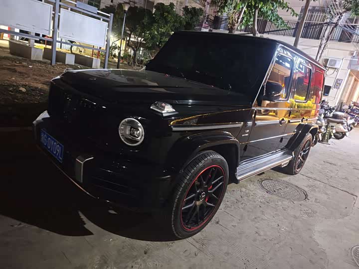 Фото 1 - Mercedes-Benz G-Class