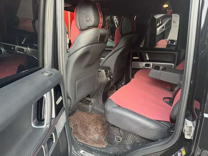 Фото 9 - Mercedes-Benz G-Class