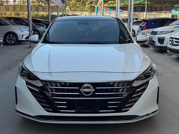 Фото 2 - Nissan Teana