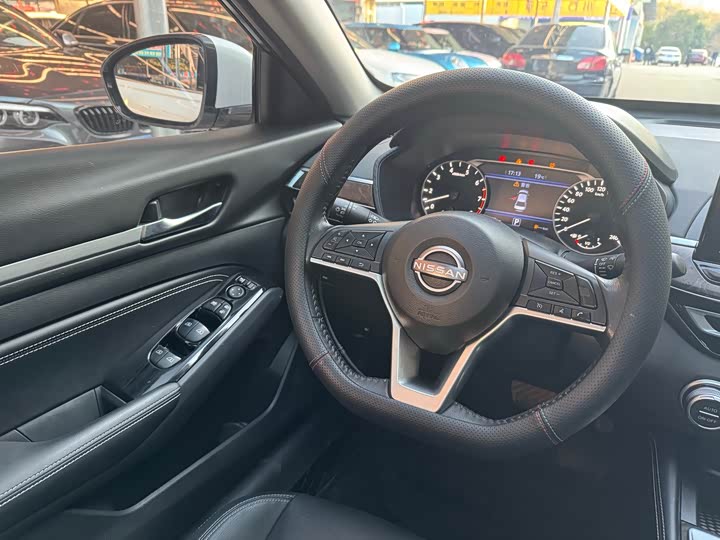 Фото 5 - Nissan Teana