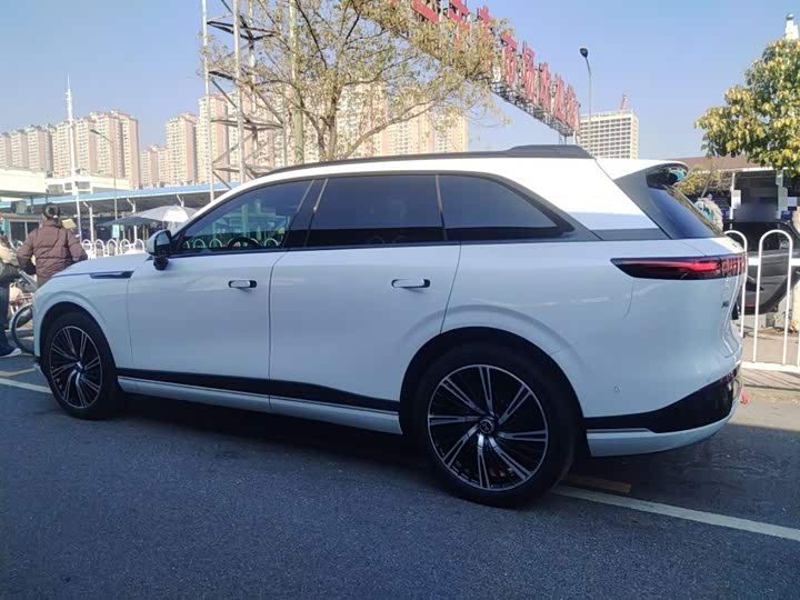 Фото 5 - XPeng G9