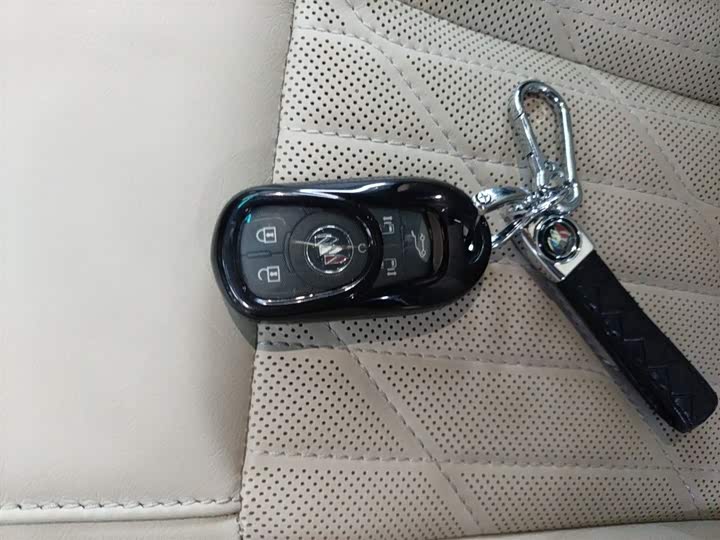 Фото 9 - Buick GL8 ES