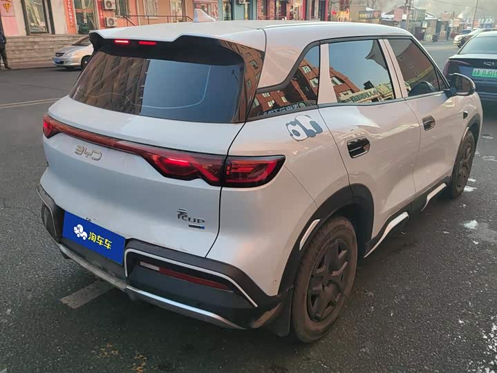 Фото 3 - BYD Yuan Up