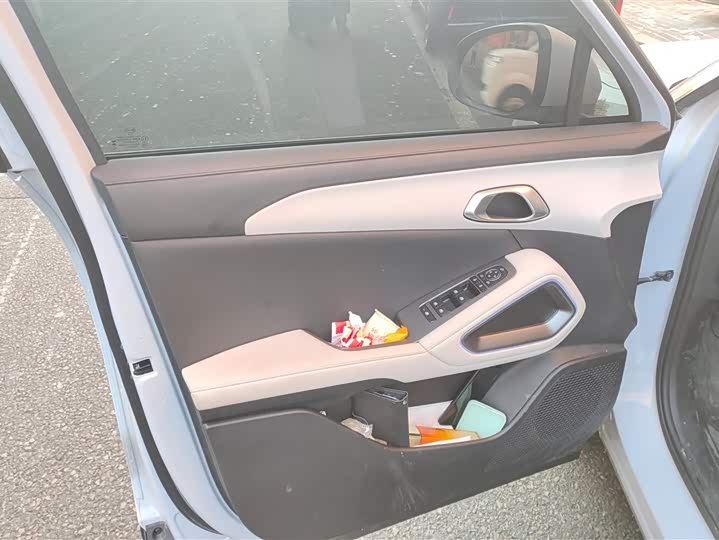 Фото 7 - BYD Yuan Up