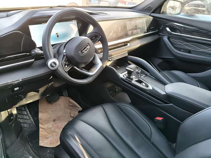 Фото 4 - Geely Monjaro