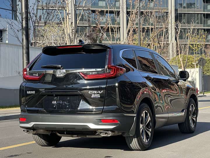 Фото 6 - Honda CR-V