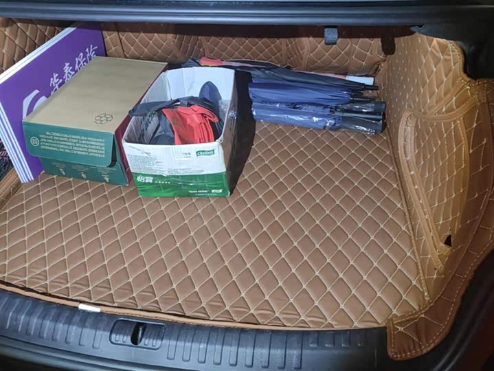 Фото 4 - Audi A6L