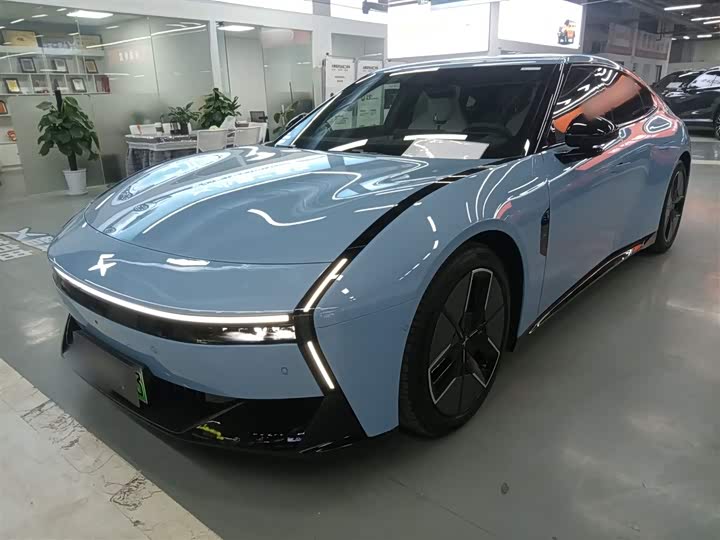 Фото 2 - XPeng P7