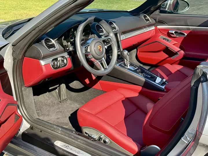 Фото 8 - Porsche 718