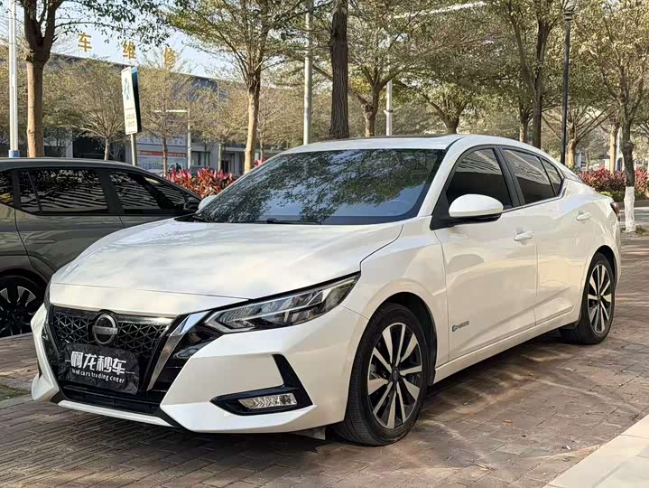 Фото 1 - Nissan Sylphy