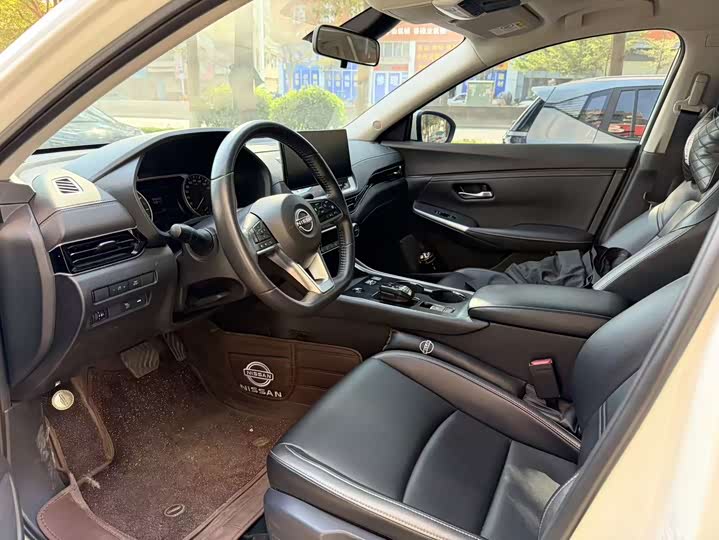 Фото 5 - Nissan Sylphy