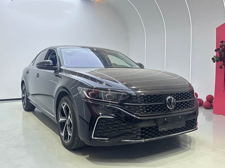 Фото 3 - Volkswagen Passat