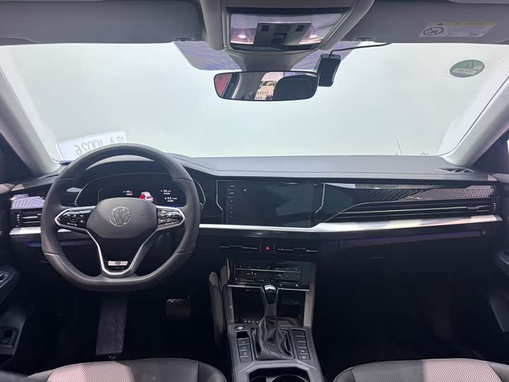 Фото 4 - Volkswagen Passat