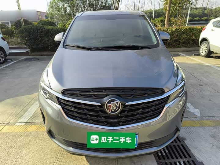 Фото 3 - Buick GL8 ES