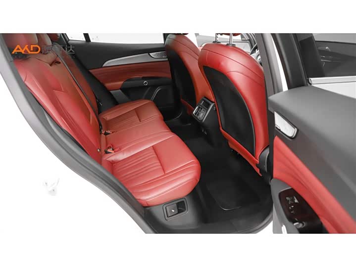 Фото 8 - Maserati Grecale