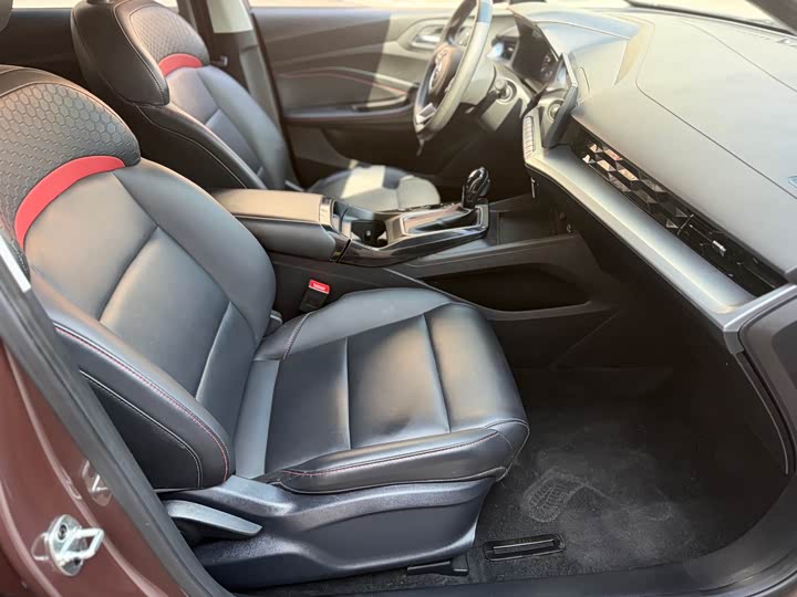 Фото 6 - MG Motor 5