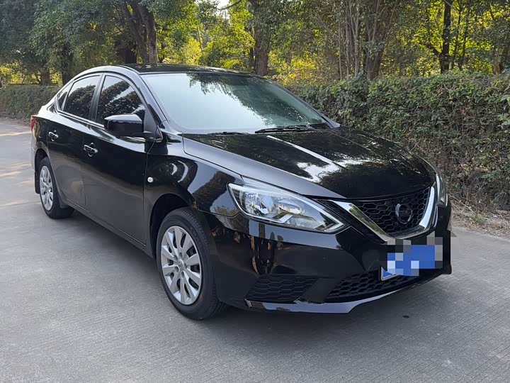 Фото 3 - Nissan Sylphy
