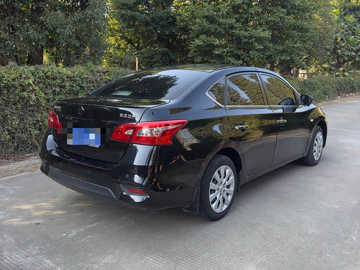 Фото 9 - Nissan Sylphy