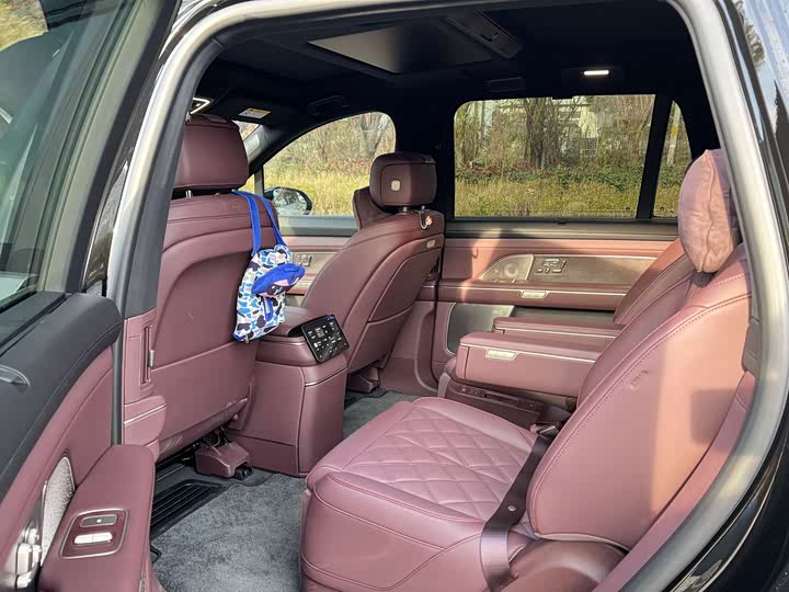 Фото 8 - Nio ES8