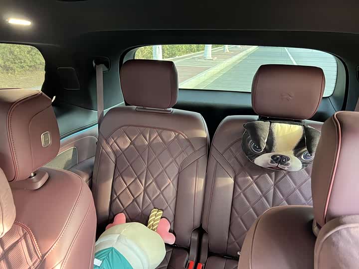 Фото 9 - Nio ES8