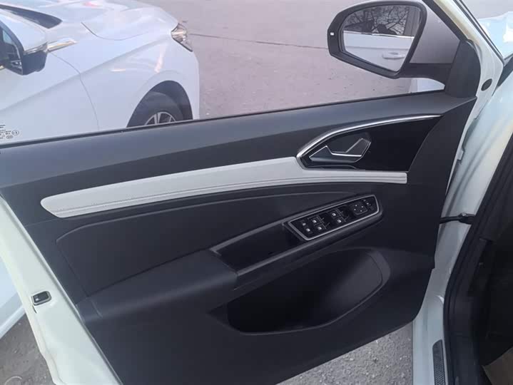 Фото 7 - Jetta VS5