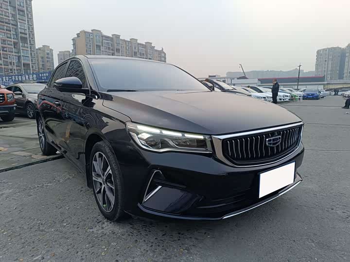 Фото 3 - Geely Emgrand