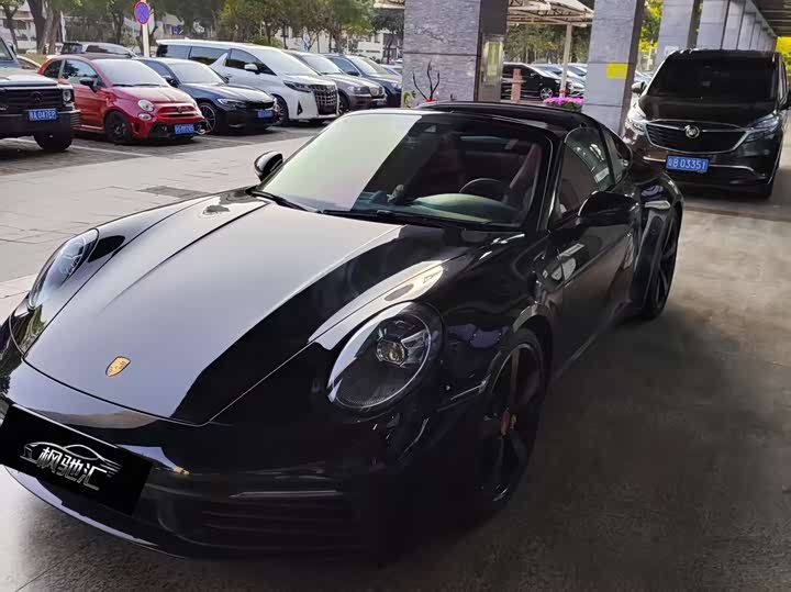 Фото 1 - Porsche 911