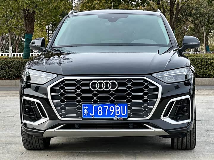 Фото 2 - Audi Q5L