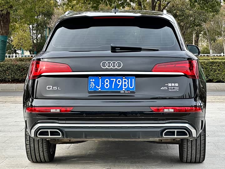 Фото 5 - Audi Q5L